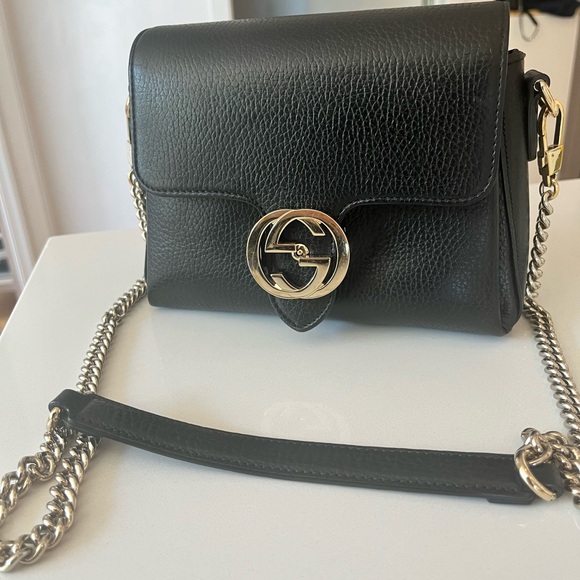 Interlocking GG Top Handle Shoulder Bag Black - Picture 2 of 6